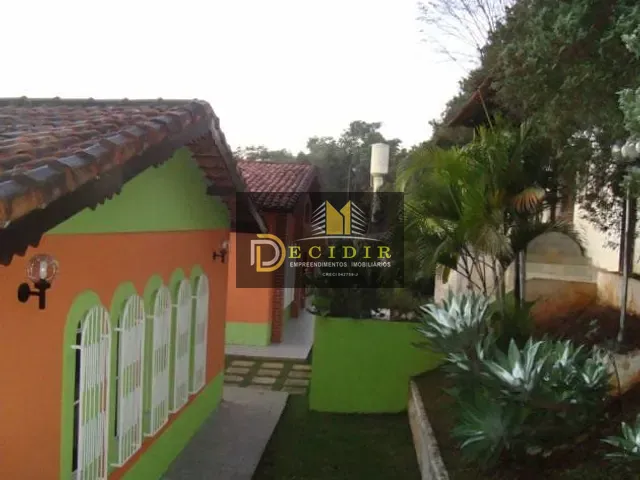 Casa com 3638m² 5 quartos e 4 banheiros, à venda, no bairro Portal das Acácias em Santana de Parnaíba