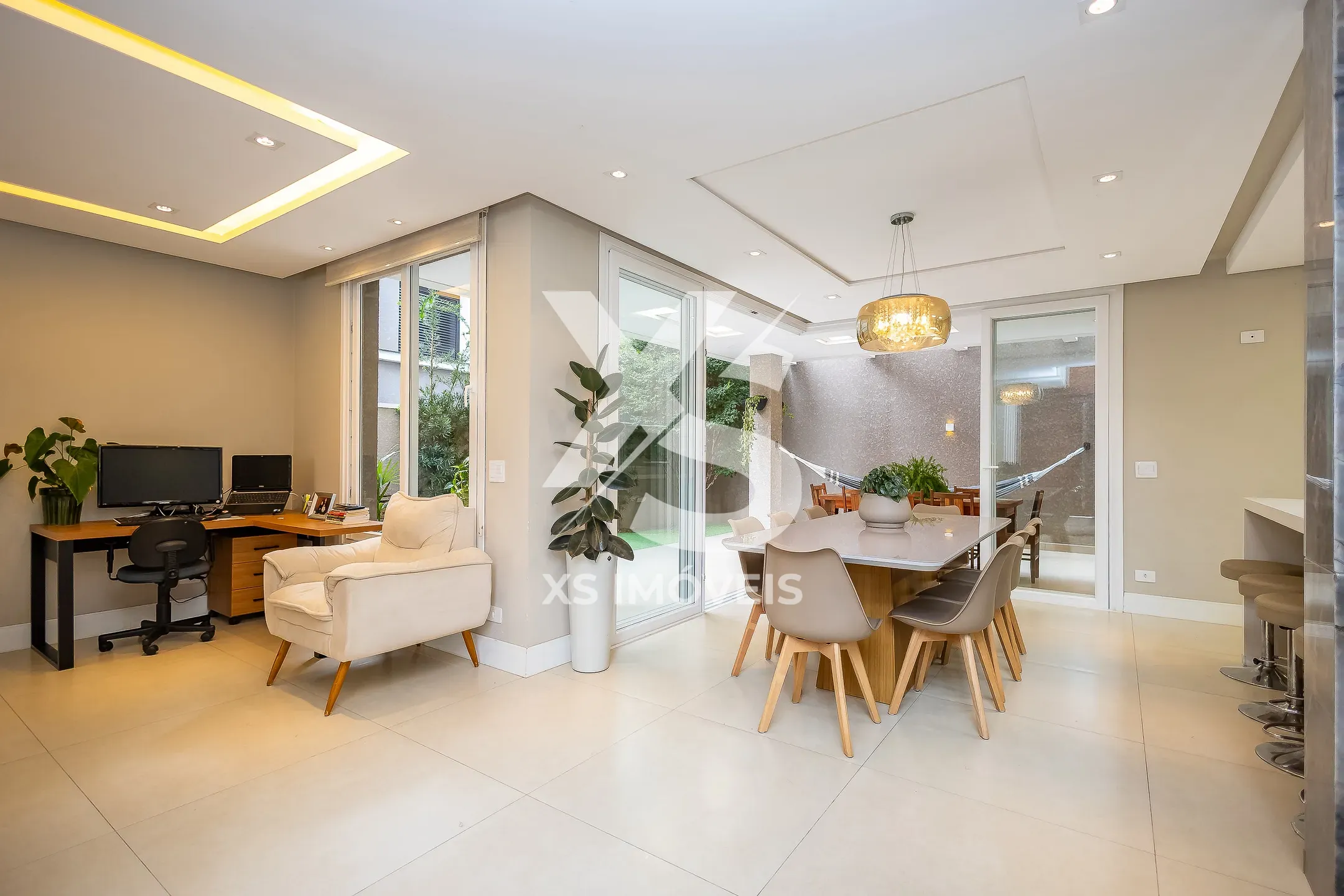 Casa, 3 quartos, 245 m² - Foto 14