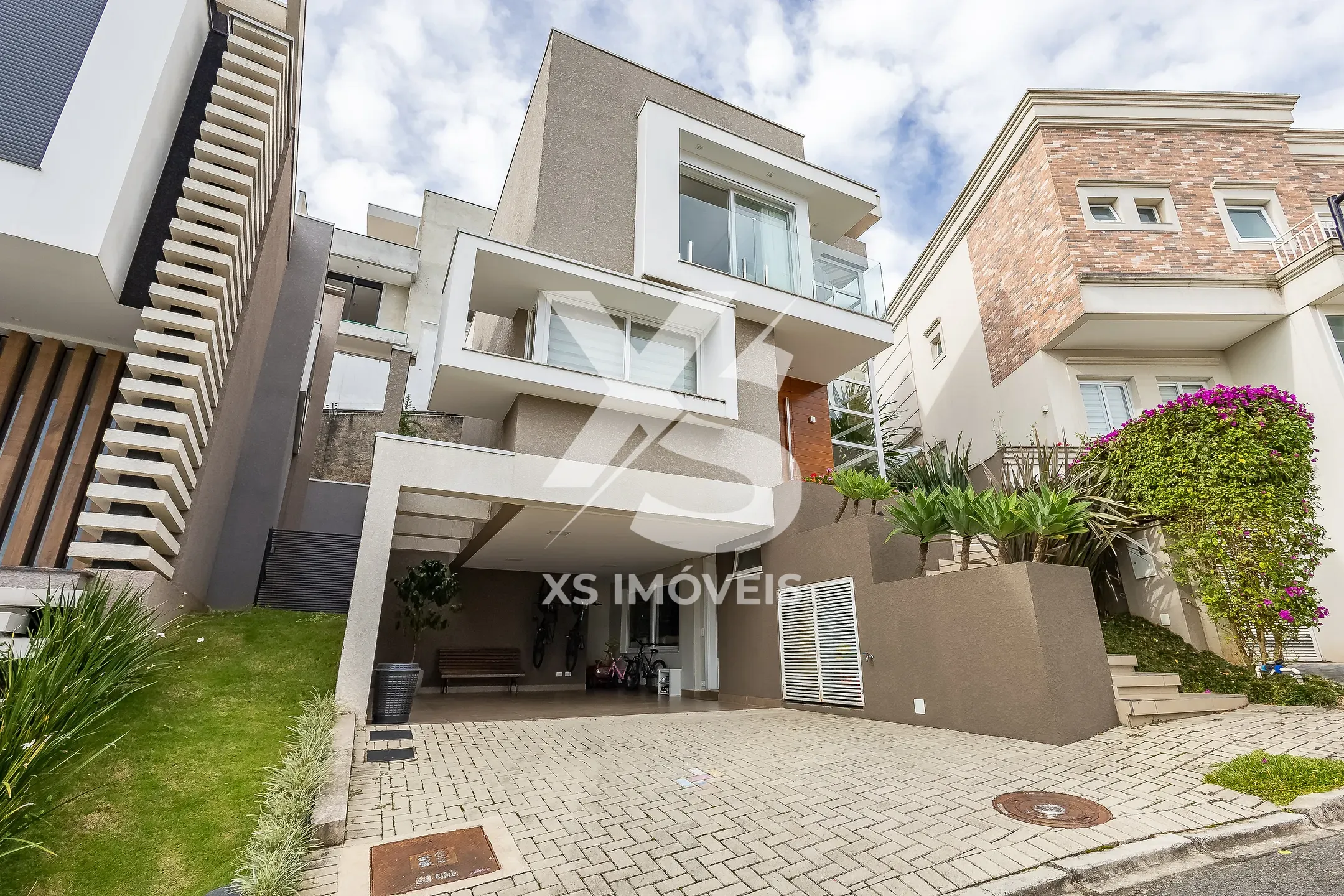 Casa, 3 quartos, 245 m² - Foto 2