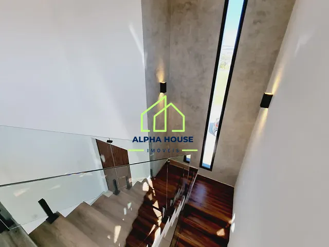 Sobrado com 300m² 3 quartos e 2 banheiros, à venda, no bairro Residencial Ouroville em Taubaté