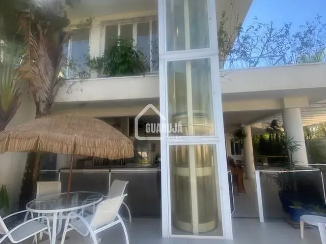 Casa com 982m² 6 quartos e 10 banheiros, à venda, no bairro Jardim Acapulco em Guarujá