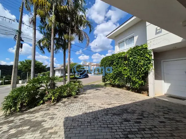 Casa com 554m² 4 quartos e 6 banheiros, à venda, no bairro Condomínio Residencial e Comercial Fazenda Santa Petronilla em Bragança Paulista
