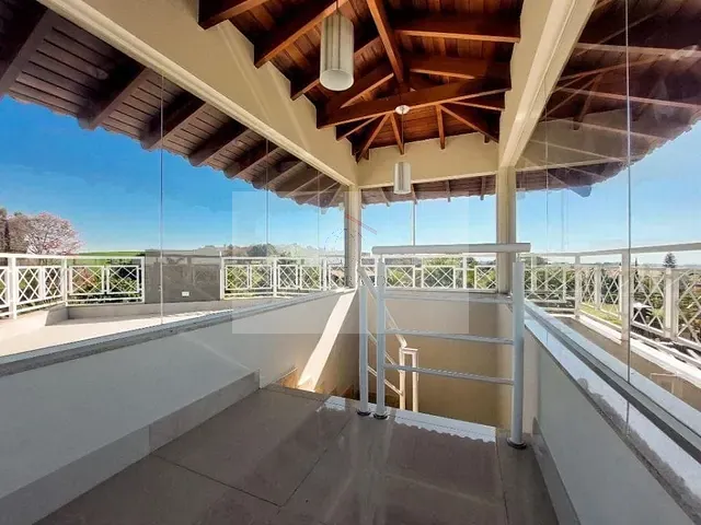 Casa 4 quartos e 4 banheiros, à venda, no bairro Centro em Cambé