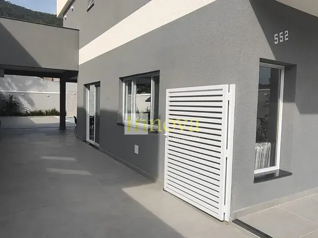 Casa com 384m² 3 quartos e 1 banheiro, à venda, no bairro Mar Verde II em Caraguatatuba