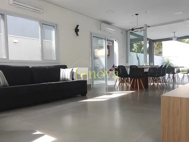 Casa com 384m² 3 quartos e 1 banheiro, à venda, no bairro Mar Verde II em Caraguatatuba
