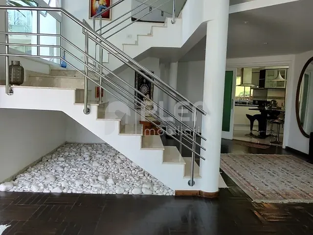 Casa com 2300m² 7 quartos e 6 banheiros, à venda, no bairro Caraguatá em Mairiporã