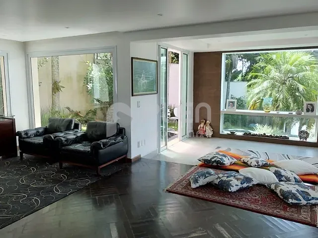 Casa com 2300m² 7 quartos e 6 banheiros, à venda, no bairro Caraguatá em Mairiporã