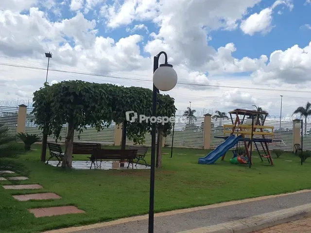 Casa com 140m² 3 quartos e 2 banheiros, à venda, no bairro Conjunto Vera Cruz em Goiânia