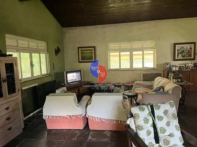 Casa com 2605m² 6 quartos e 3 banheiros, à venda, no bairro Monte Olivete em Guapimirim