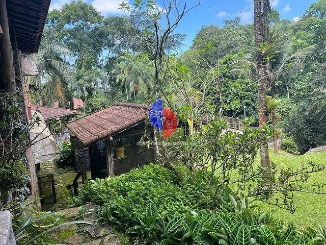 Casa com 2605m² 6 quartos e 3 banheiros, à venda, no bairro Monte Olivete em Guapimirim