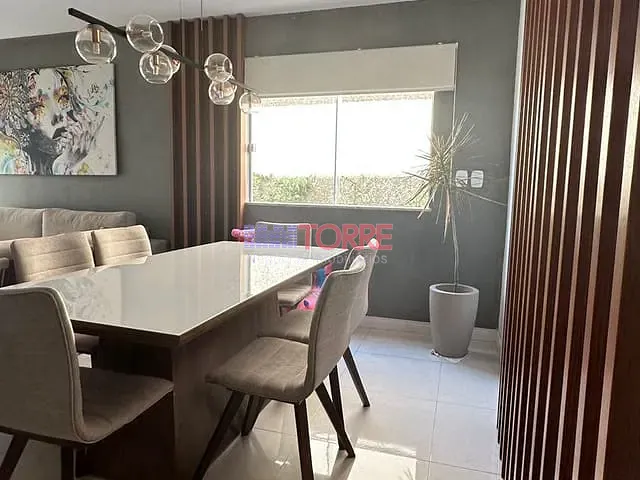 Casa 3 quartos e 3 banheiros, à venda, no bairro Nossa Senhora da Vitória em Ilhéus