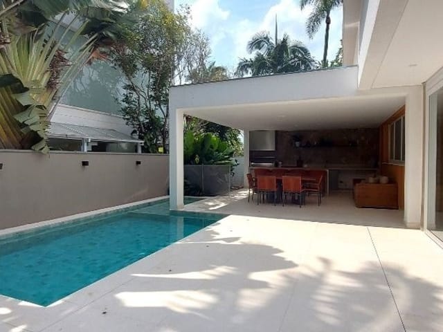Casa com 551m² 3 quartos e 5 banheiros, à venda, no bairro Jardim dos Estados em São Paulo