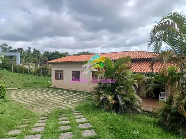 Casa com 3000m² 5 quartos e 2 banheiros, à venda, no bairro Condomínio Vale do Ouro em Ribeirão das Neves