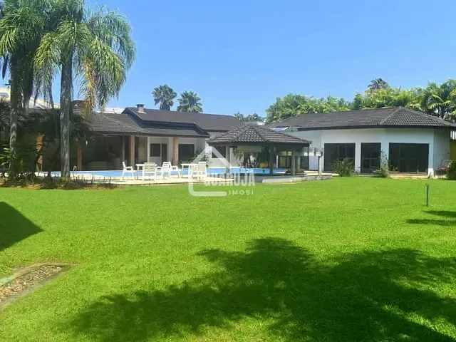 Casa com 1983m² 7 quartos e 10 banheiros, à venda, no bairro Jardim Acapulco em Guarujá