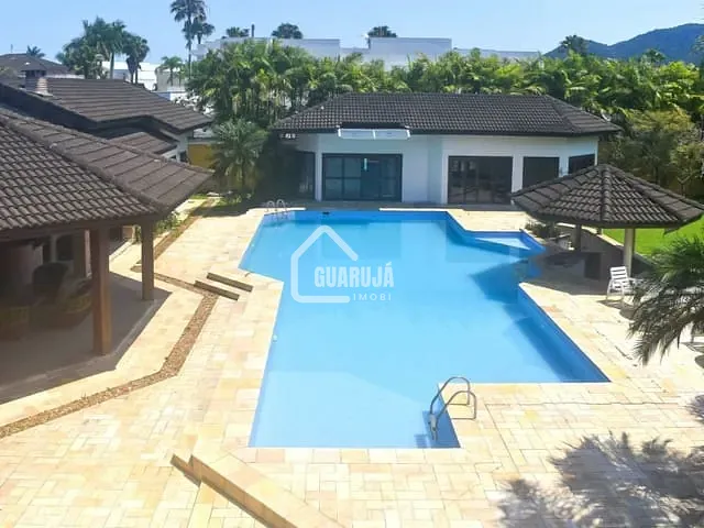Casa com 1983m² 7 quartos e 10 banheiros, à venda, no bairro Jardim Acapulco em Guarujá