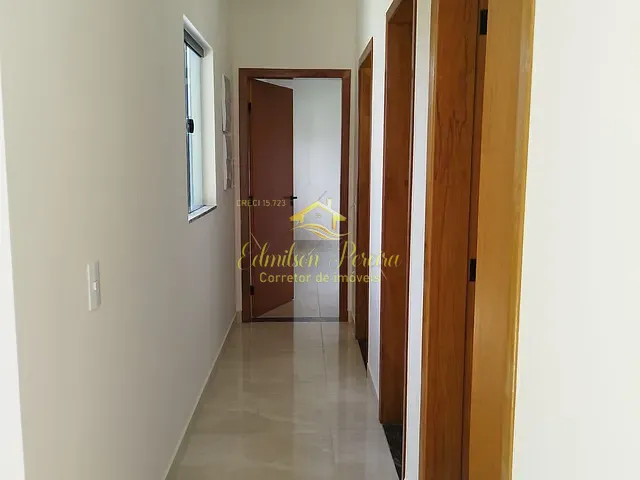 Casa com 300m² 3 quartos e 3 banheiros, à venda, no bairro Condominio Residencial Habitten Santa Regina em Londrina