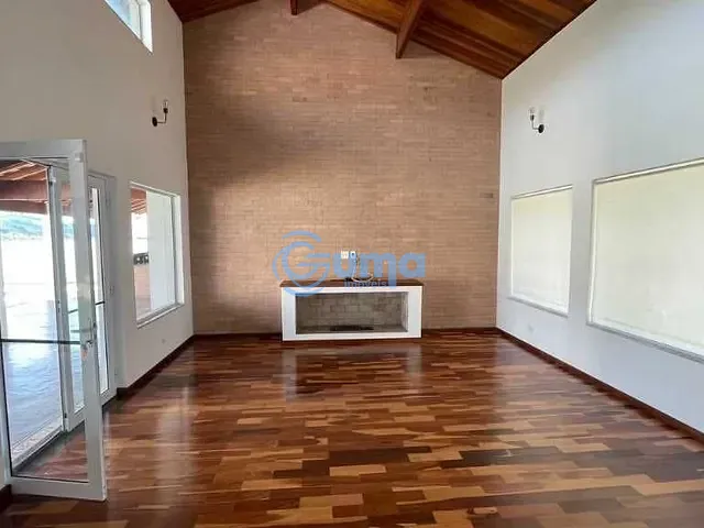 Casa com 1200m² 5 quartos e 6 banheiros, à venda, no bairro Condomínio Terras de Santa Cruz em Bragança Paulista