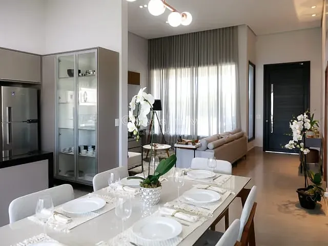 Casa com 363m² 3 quartos e 3 banheiros, à venda, no bairro Condomínio Residencial Holland Park em Holambra