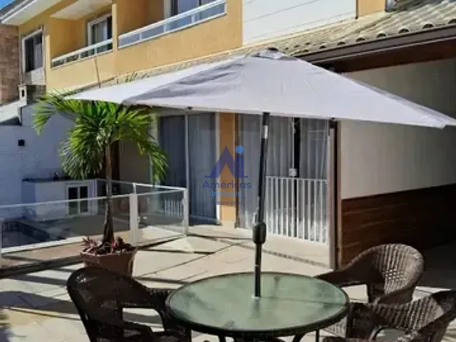 Casa com 215m² 4 quartos e 6 banheiros, à venda, no bairro Vargem Pequena em Rio de Janeiro