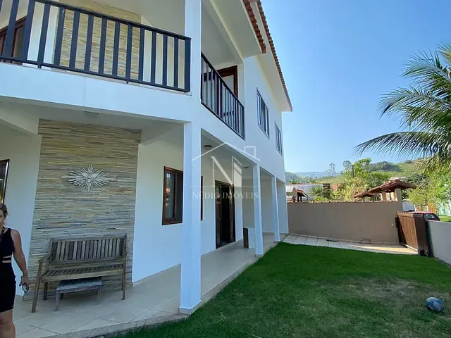 Casa com 370m² 4 quartos e 2 banheiros, à venda, no bairro Ponta Grossa em Maricá