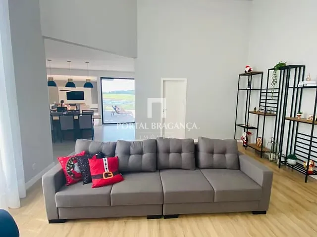 Casa com 632m² 4 quartos e 6 banheiros, à venda, no bairro Condomínio Residencial Campos do Conde em Bragança Paulista