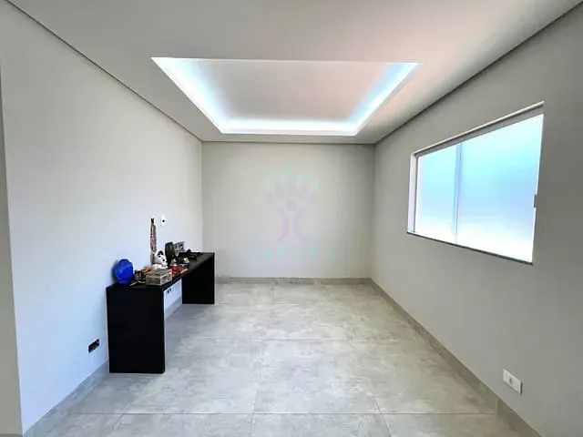 Casa com 260m² 2 quartos e 3 banheiros, à venda, no bairro Jardim Veraneio em Campo Grande