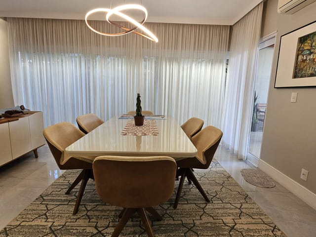 Casa com 374m² 3 quartos e 4 banheiros, à venda, no bairro Esperança em Londrina