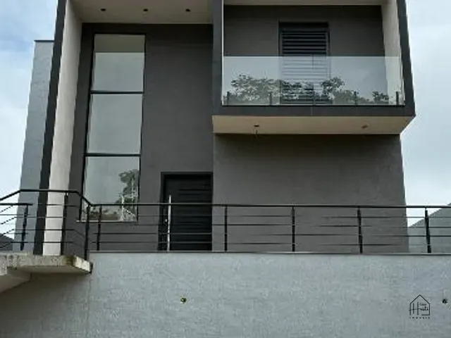 Casa com 521m² 3 quartos e 3 banheiros, à venda, no bairro Parque Rizzo em Cotia