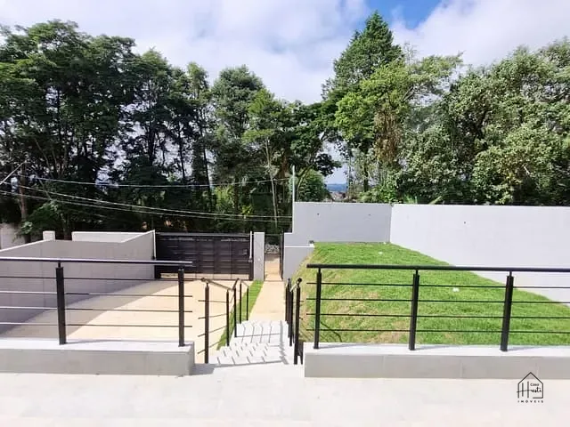 Casa com 500m² 3 quartos e 3 banheiros, à venda, no bairro Parque Rizzo em Cotia