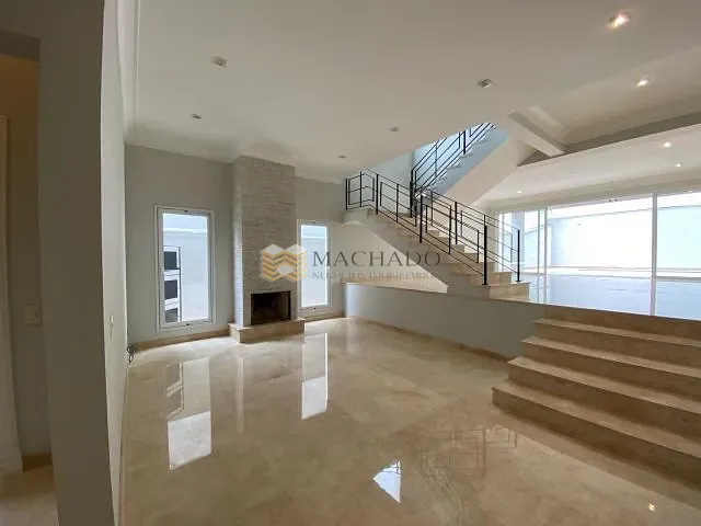 Casa com 500m² 4 quartos e 5 banheiros, para alugar, no bairro Dezoito do Forte Empresarial/Alphaville. em Barueri