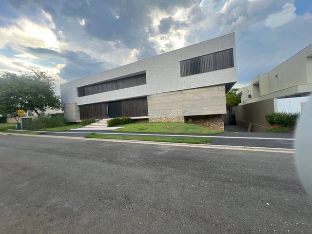 Casa em Condominio com 1293m² 6 quartos e 7 banheiros, à venda, no bairro Residencial Alphaville Flamboyant em Goiânia