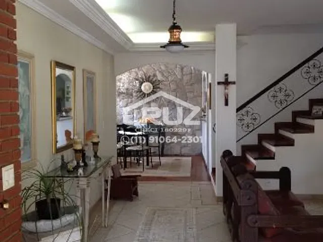 Casa com 1200m² 8 quartos e 4 banheiros, à venda ou para alugar, no bairro Cumbari em Mairiporã