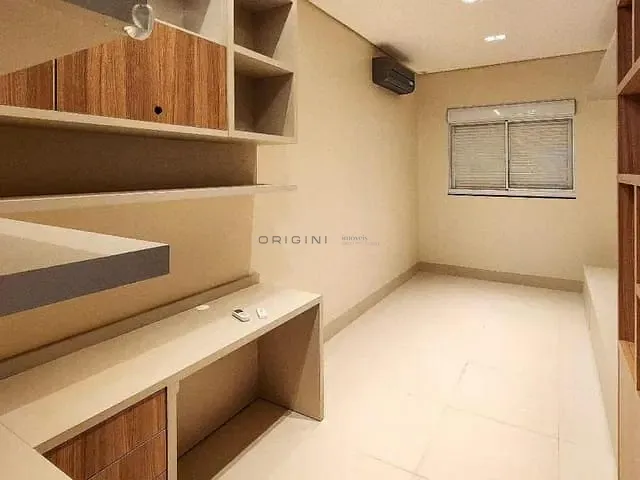 Casa com 525m² 4 quartos e 5 banheiros, à venda, no bairro Residencial Damha em Campo Grande