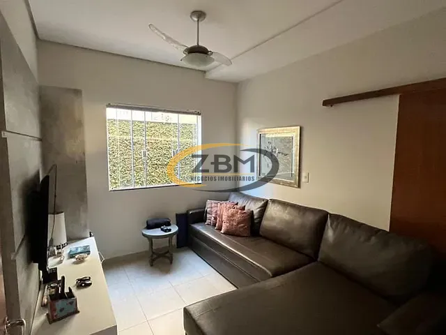 Casa com 505m² 3 quartos e 4 banheiros, à venda, no bairro Recanto do Salto em Londrina