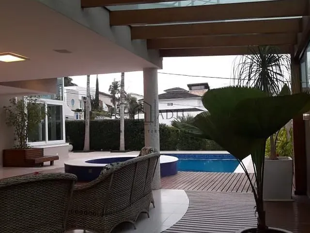 Casa com 580m² 4 quartos e 6 banheiros, à venda, no bairro Parque Residencial Itapeti em Mogi das Cruzes