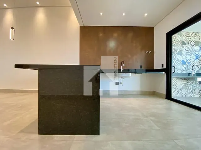 Casa com 250m² 3 quartos e 4 banheiros, à venda, no bairro Centro (Jacaré) em Cabreúva