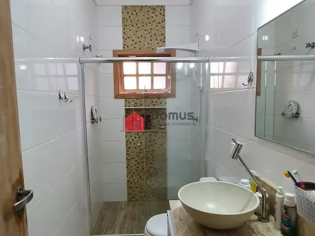 Casa com 640m² 4 quartos e 6 banheiros, à venda ou para alugar, no bairro Nossa Senhora do Perpétuo Socorro em Pindamonhangaba