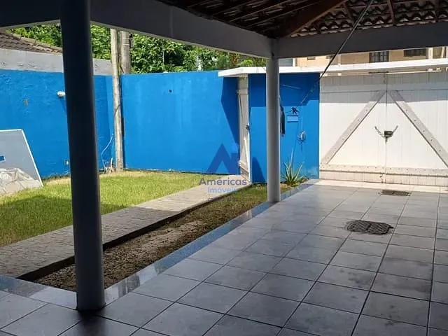 Casa com 280m² 3 quartos e 3 banheiros, à venda ou para alugar, no bairro Vargem Pequena em Rio de Janeiro