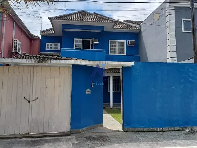 Casa com 280m² 3 quartos e 3 banheiros, à venda ou para alugar, no bairro Vargem Pequena em Rio de Janeiro