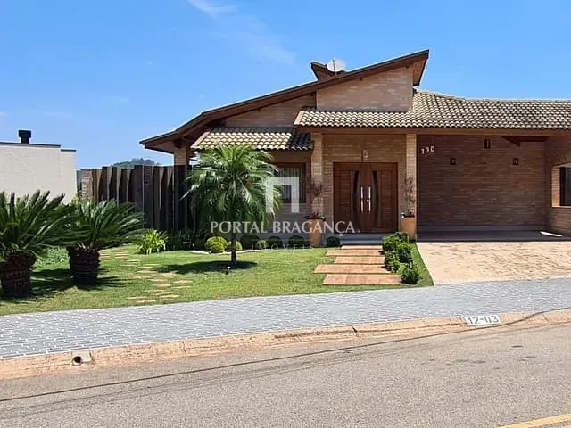 Casa com 765m² 3 quartos e 5 banheiros, à venda, no bairro Condomínio Residencial Campos do Conde em Bragança Paulista