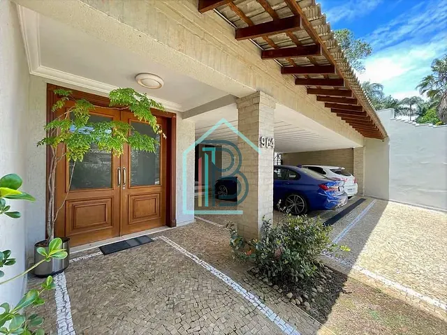 Casa com 1315m² 5 quartos e 7 banheiros, à venda, no bairro São Paulo II em Cotia
