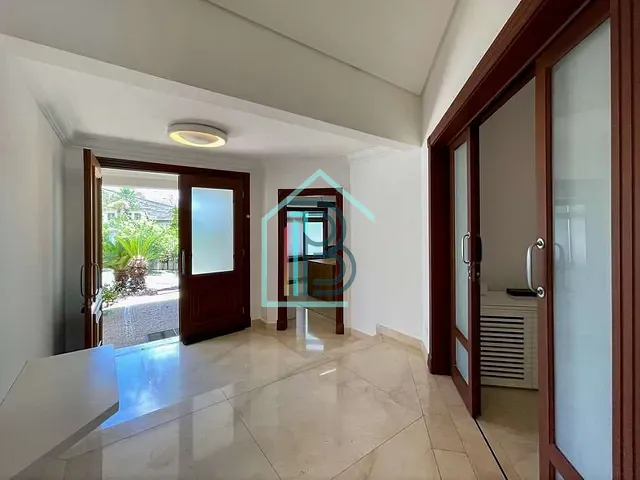 Casa com 1315m² 5 quartos e 7 banheiros, à venda, no bairro São Paulo II em Cotia