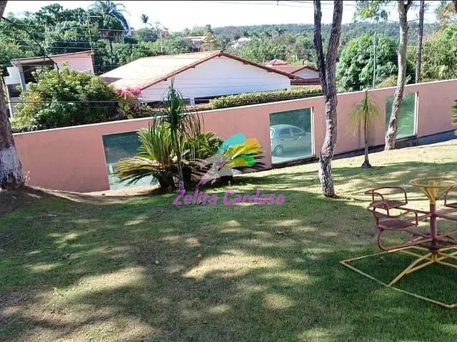 Casa com 3000m² 5 quartos e 8 banheiros, à venda, no bairro Condomínio Vale do Ouro em Ribeirão das Neves