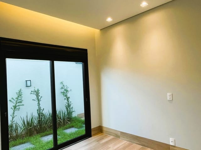 Casa com 306m² 3 quartos e 4 banheiros, à venda, no bairro Recanto dos Pássaros em Cuiabá