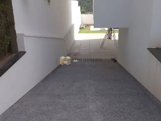 Casa com 420m² 4 quartos e 6 banheiros, à venda, no bairro Alphaville em Santana de Parnaíba