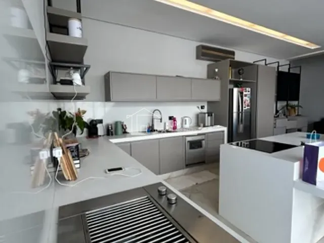 Casa com 465m² 3 quartos e 5 banheiros, à venda, no bairro Granja Marileusa em Uberlândia