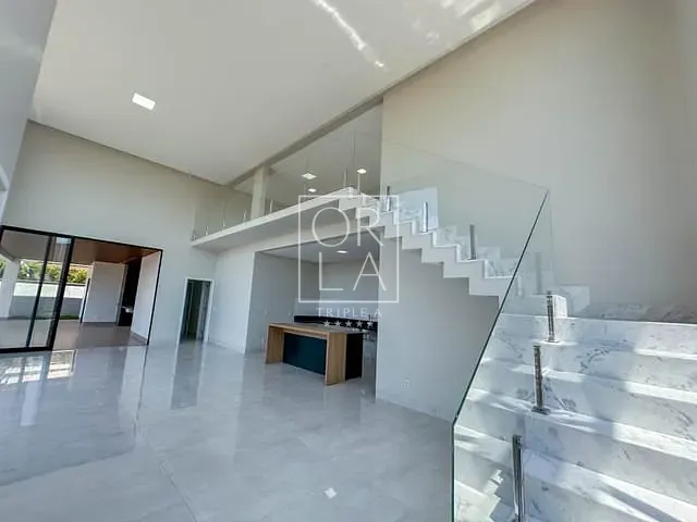 Casa com 485m² 3 quartos e 5 banheiros, à venda, no bairro Fazenda Vau das Pombas em Goiânia