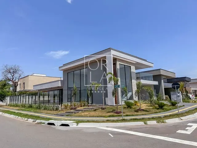 Casa com 485m² 3 quartos e 5 banheiros, à venda, no bairro Fazenda Vau das Pombas em Goiânia
