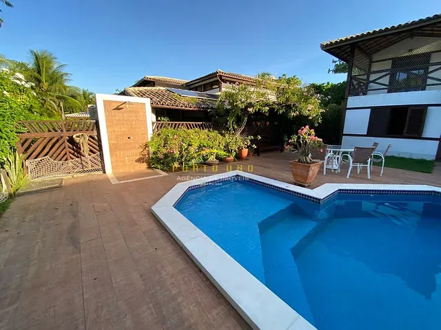 Casa com 578m² 4 quartos e 5 banheiros, à venda, no bairro Centro em Mata de São João