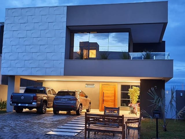 Casa com 429m² 4 quartos e 6 banheiros, à venda, no bairro Parque dos Novos Estados em Campo Grande